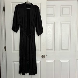 Sioro Black Satin Kimono Robe L